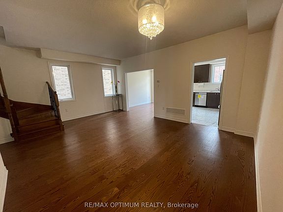 4th image of 96 Hashmi Pl