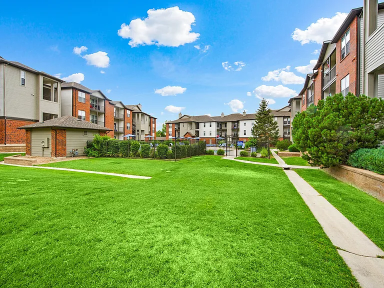 Greensview — Photo 10