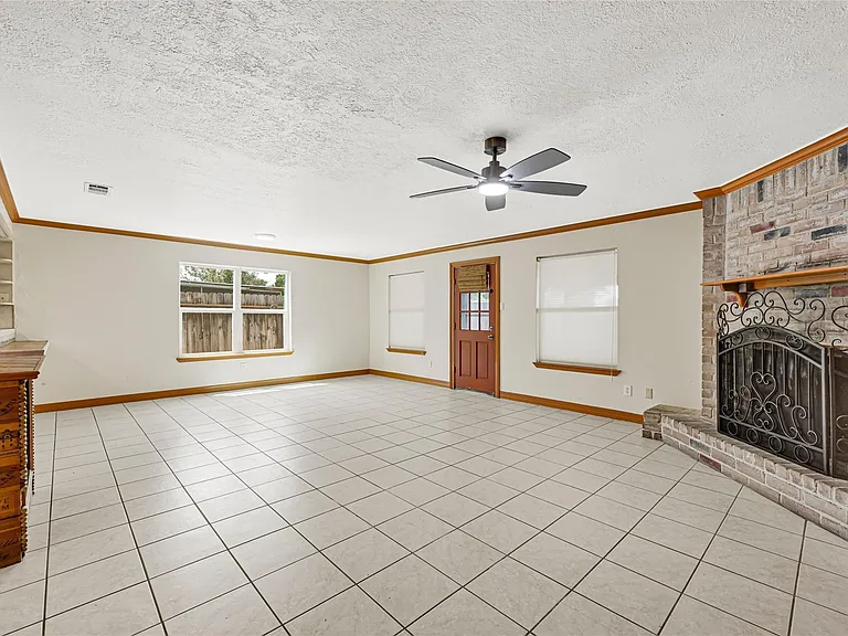 7742 Whidbey Island Dr — Photo 5