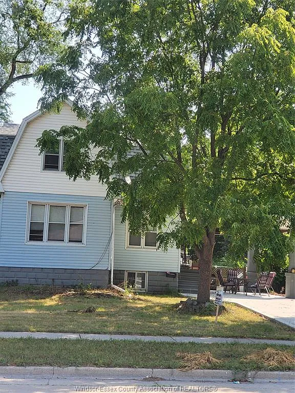 3 bed, $2,400 — Photo 1