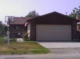 4015 Wallace St, Riverside, CA 92509