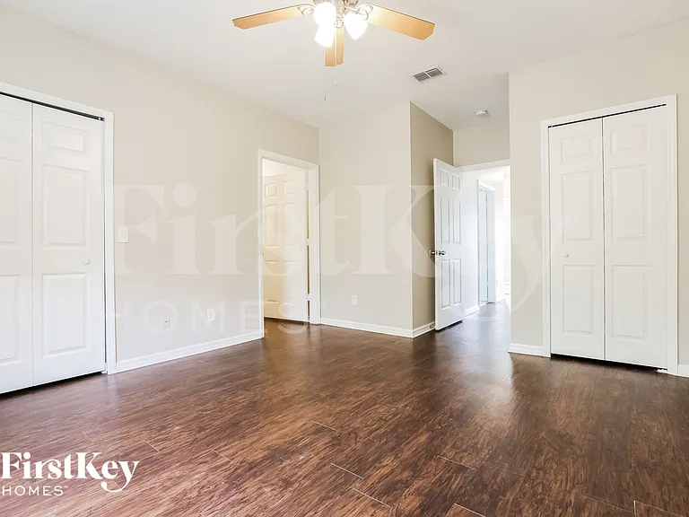 5210 Prime Ter — Photo 8