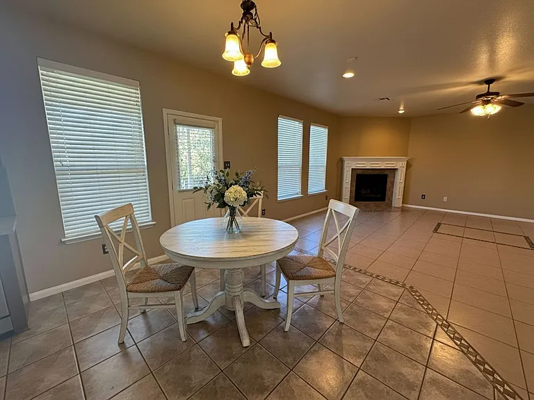 507 Taurus Dr — Photo 8