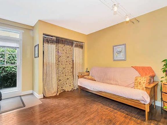4th image of 3301 Trawler Pl