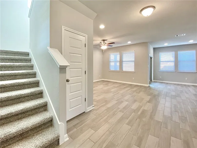 2913 Birch Park Path — Photo 4