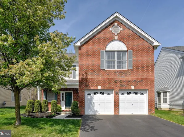 16 Devonshire Dr, Princeton, NJ 08540