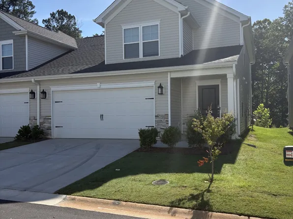 536 Winding Meadow Ln, Greenville, SC 29607