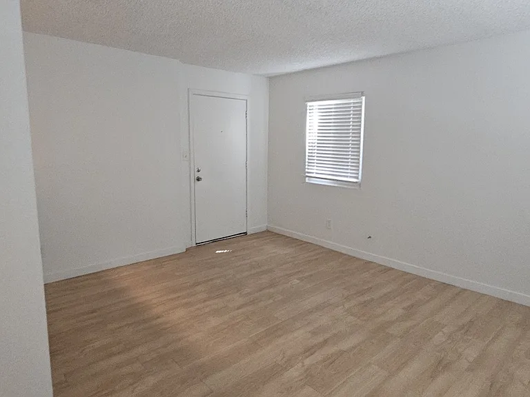 Georgia Villa Apartments — Photo 10