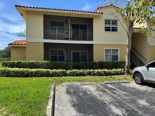 1227 SW Lion Ave #301, Pompano Beach, FL 33069