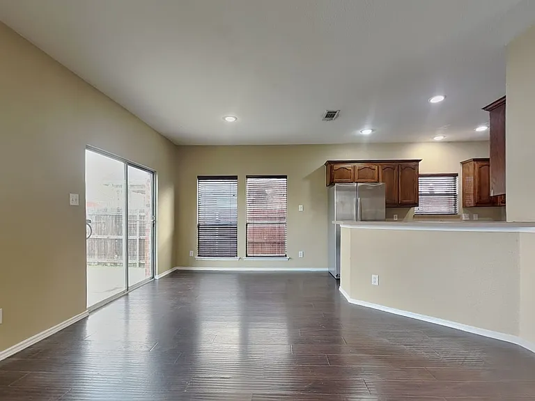 6001 Melanie Dr — Photo 5