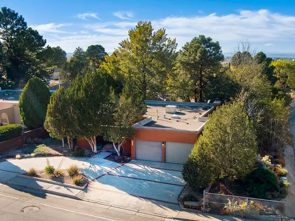 1021 Wagon Train Dr SE, Albuquerque, NM 87123