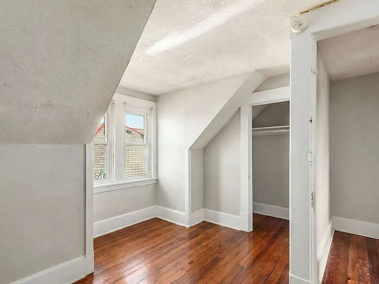 204 Chittenden Ave — Photo 20