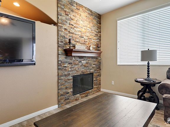 5th image of 40320 La Spezia Ct