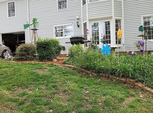 4413 Lazy Dr, Charlotte, NC 28215