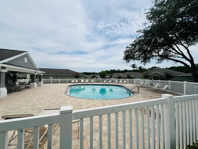 5009 Gato Del Sol Cir — Photo 2