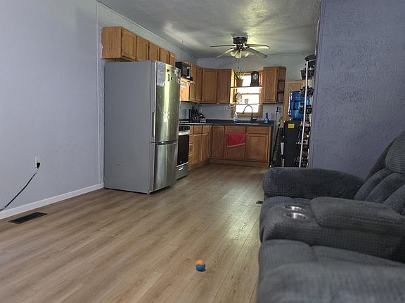 5th image of 237 Cohasset Ave