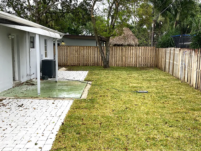 1648 NE 31st Ct — Photo 11