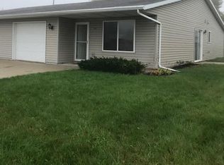 815 Columbus St, Two Rivers, WI 54241