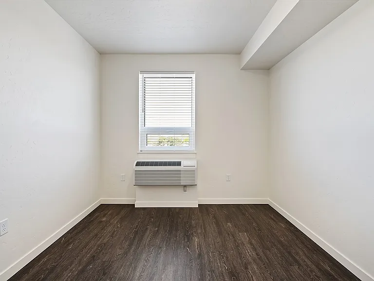Denton Street Apartments — Photo 38