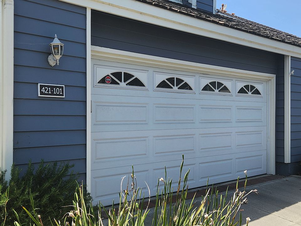 1st image of 421 Burlington Ct Unit 101