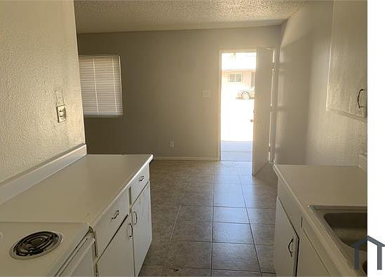 3rd image of 2034 Marion Dr