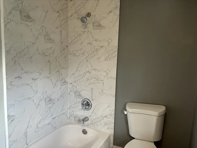 1418 Beech St #2 — Photo 11