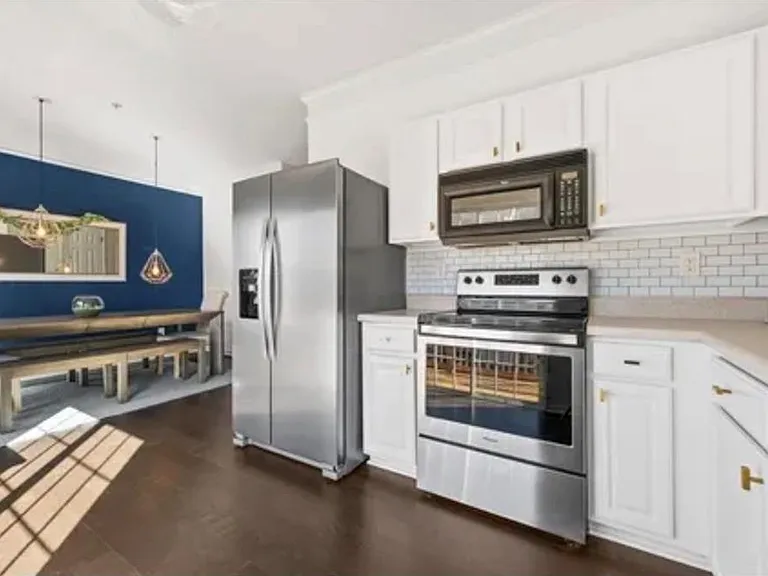 615 Market Place Ln — Photo 5