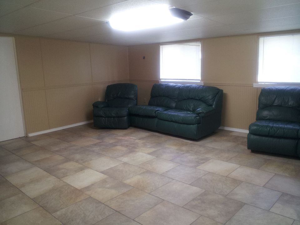 1st image of 1104 E Nueces St