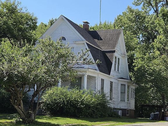 4th image of 522 E Main St