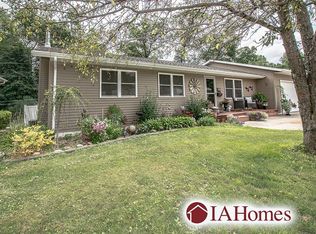 1606 Sierra Dr NE, Cedar Rapids, IA 52402