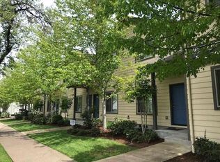 Patterson Row, Eugene, OR 97401