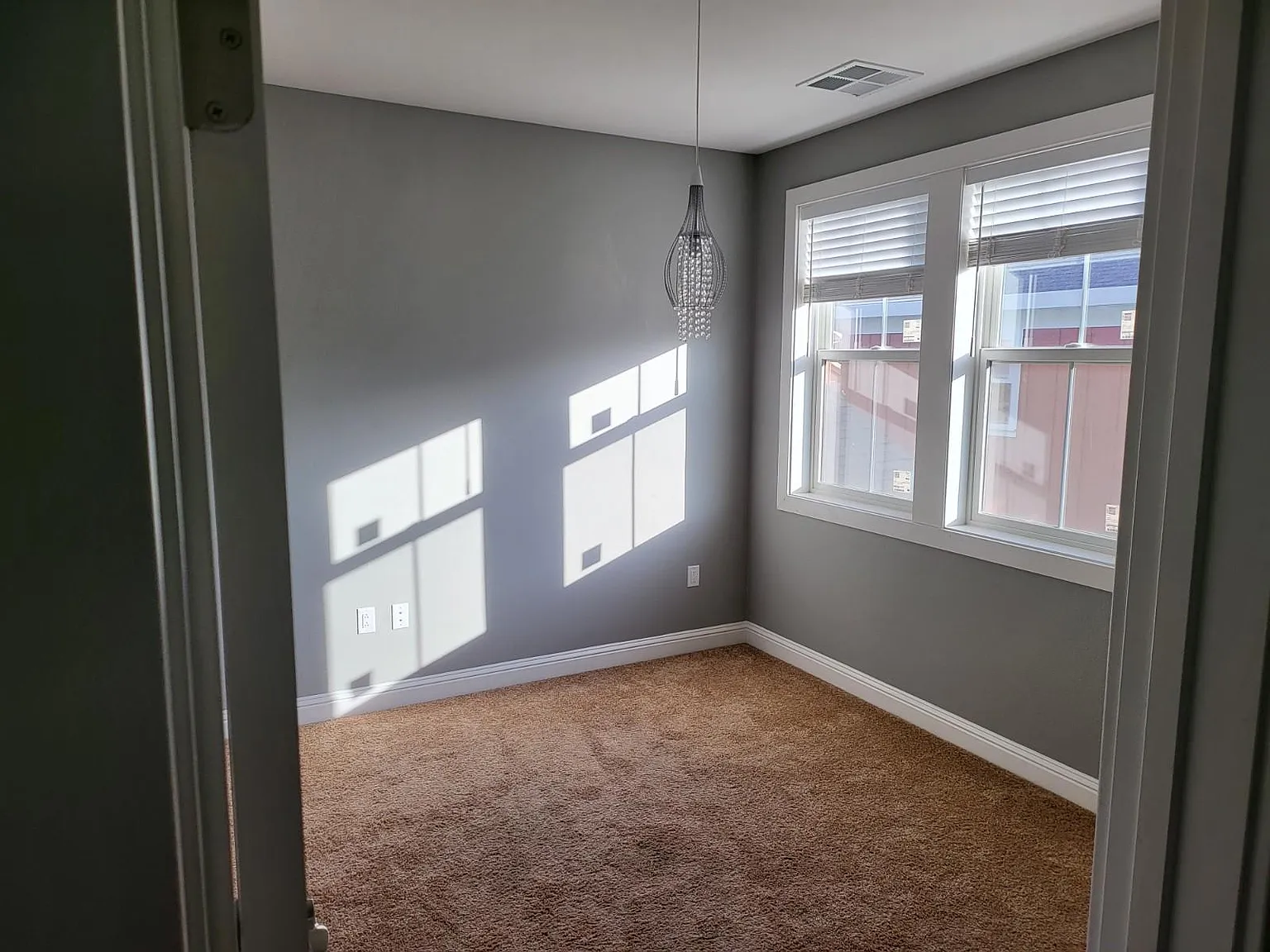 120 Grayson Way — Photo 2