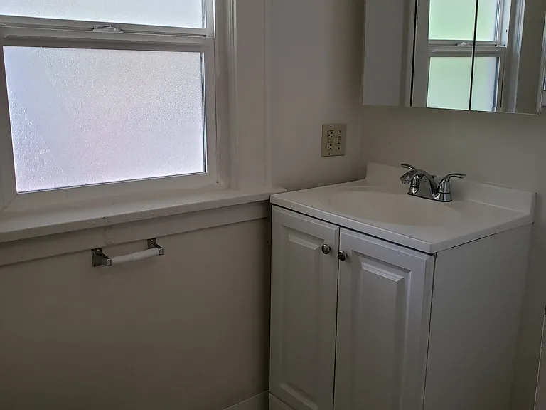 4945 NE Grand Ave #3 — Photo 13