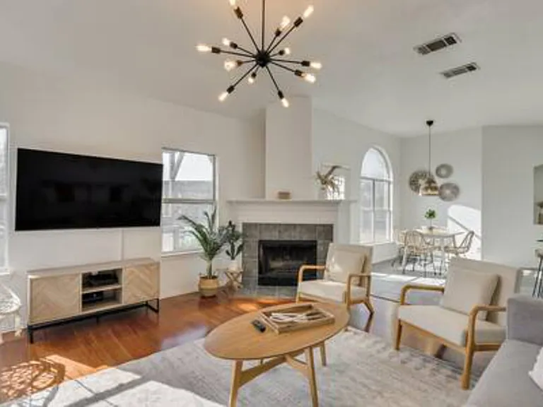 Falcon Ridge Dr — Photo 14