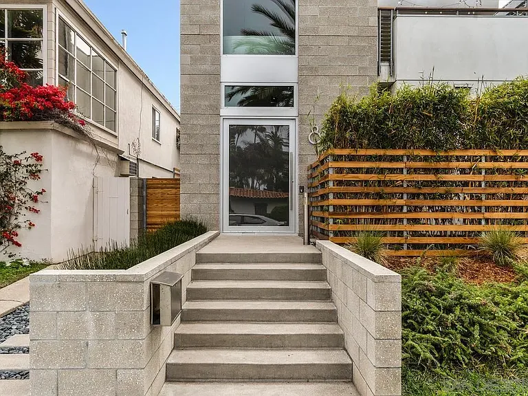 8001 Calle De La Plata — Photo 21