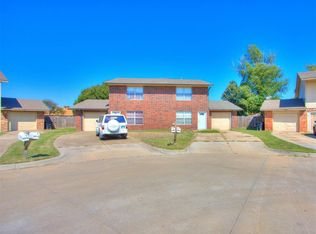 3208 Lois Arlene Cir, Moore, OK 73160