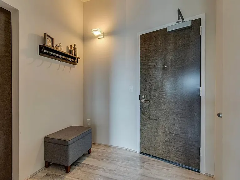 2115 Yeaman Pl #313 — Photo 8