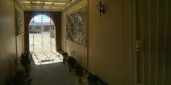 2nd image of 10317 Shannon Pl