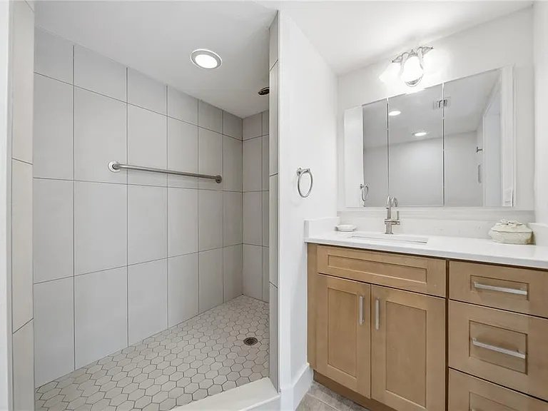 1247 S Martin Luther King Jr Ave #107 — Photo 20