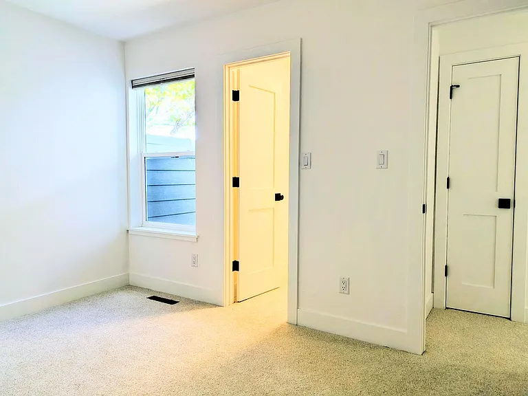 4240 Corriente Pl — Photo 9