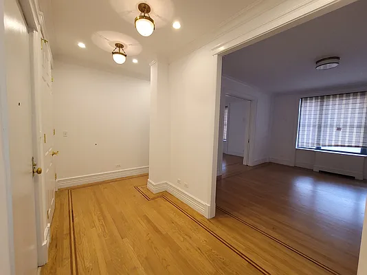 Rented by ONE Manhattan Real Estate | media 17