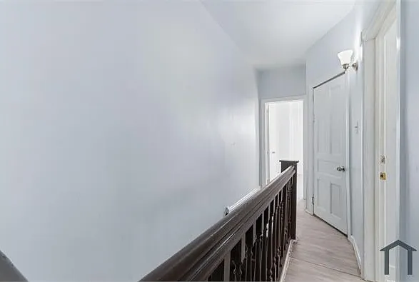 862 E Cornwall St — Photo 8