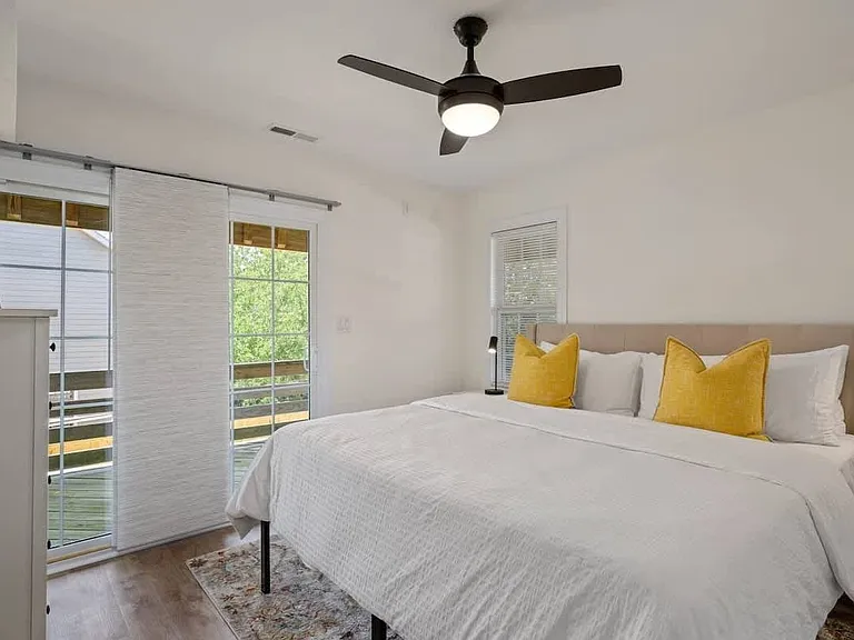 511 W Archdale St #A — Photo 21