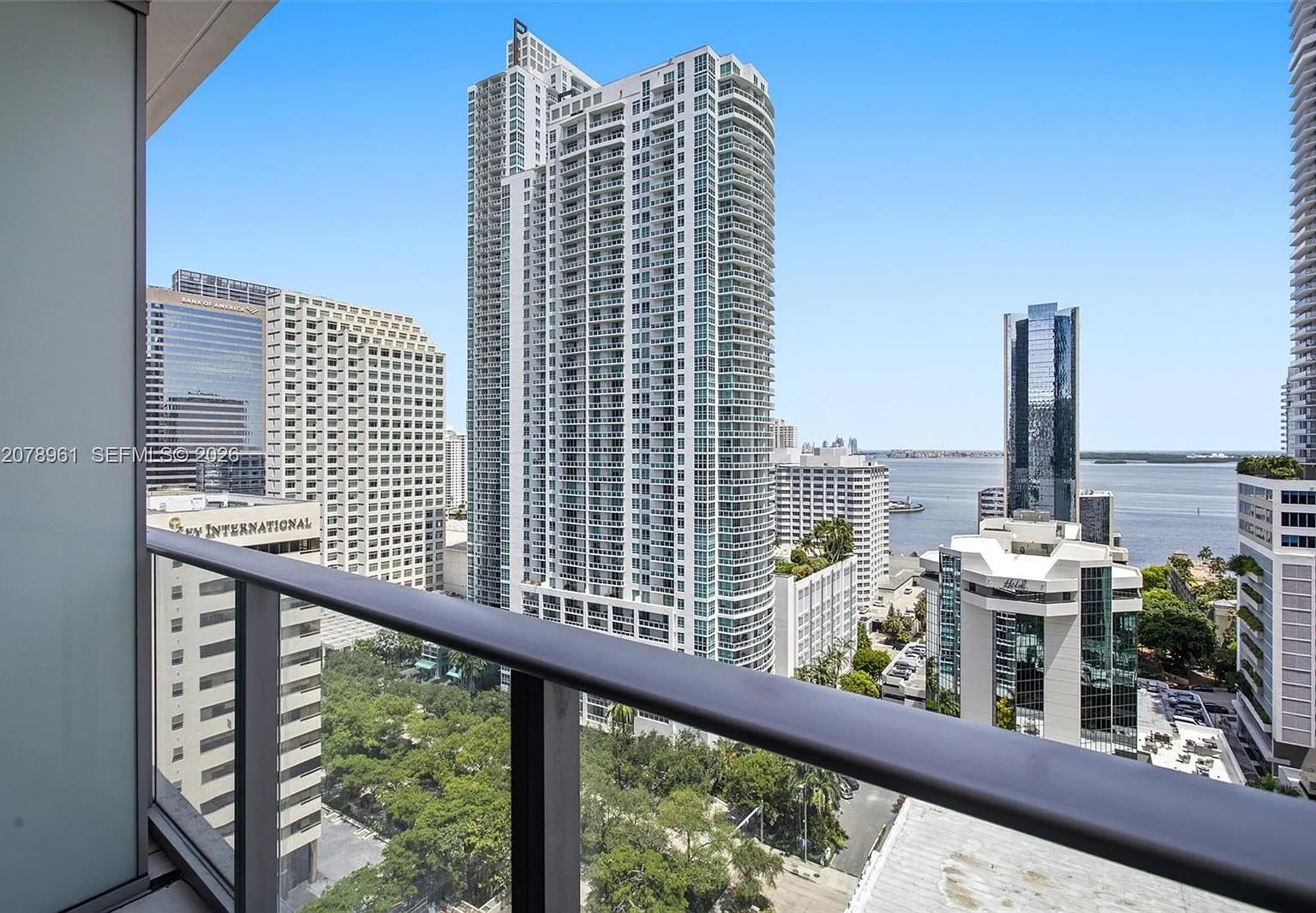 1010 Brickell Condo — Photo 2