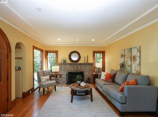 1034 Pearl St, Alameda, CA 94501