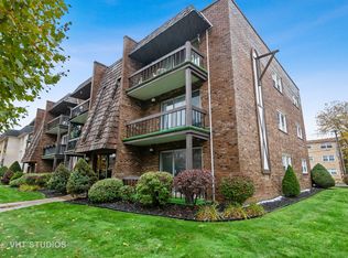 10900 S Kilpatrick Ave, Oak Lawn, IL 60453