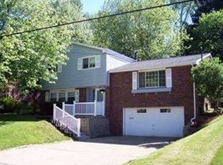 182 McKenzie Dr, Pittsburgh, PA
