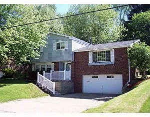 182 McKenzie Dr photo 1