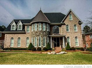 1312 Lost Oak Rd, Charlotte, NC 28270