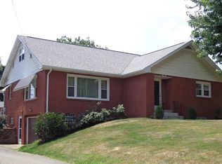 118 Dover Rd NW, Sugarcreek, OH 44681